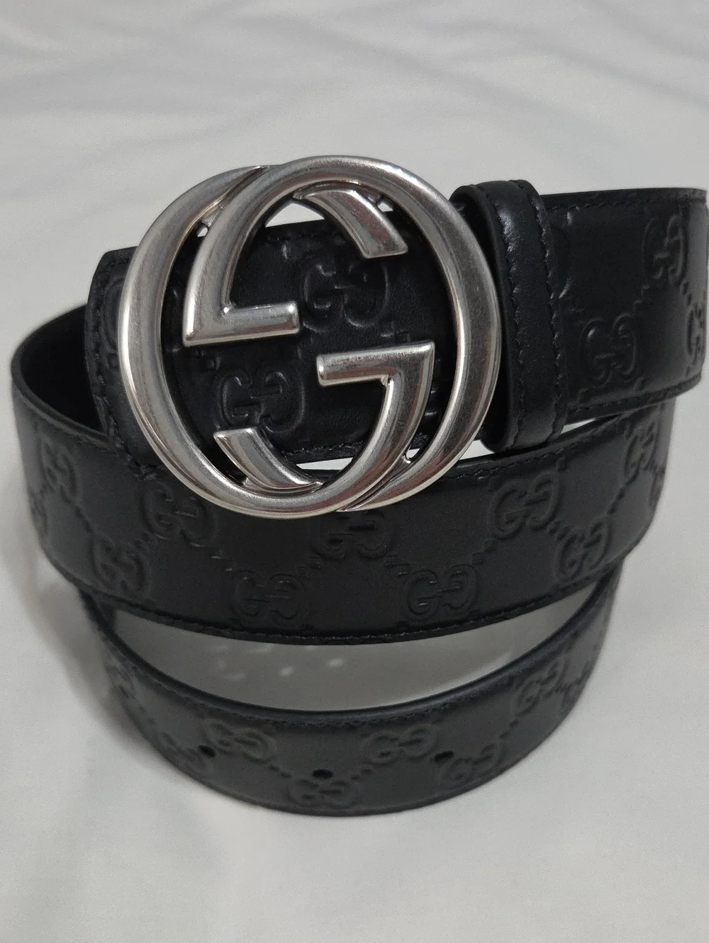 Gucci Reversible Black Leather Belt Brushed Silver GG Buckle 32/34